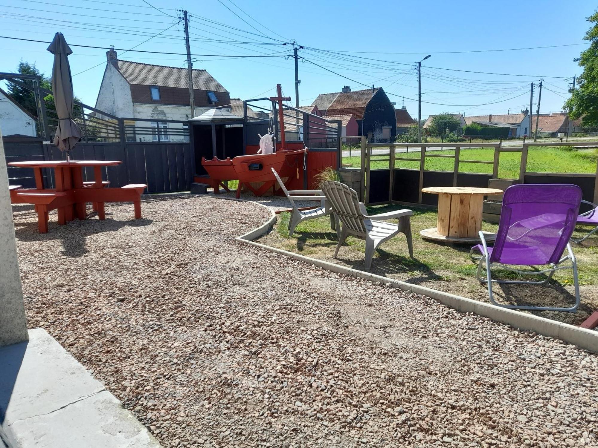 Le Gite Des 4 Saisons Maison De Vacances Avec Parking Et Jardin Sint-Omaars Kamer foto